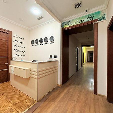 Alara Inn Hostel & Hotel Баку Екстериор снимка