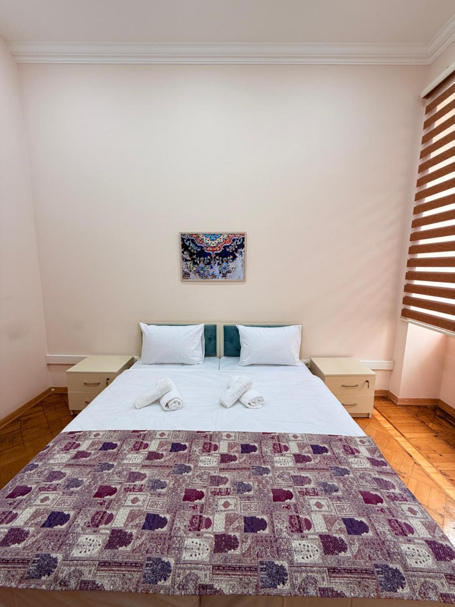 Alara Inn Hostel & Hotel Баку Екстериор снимка