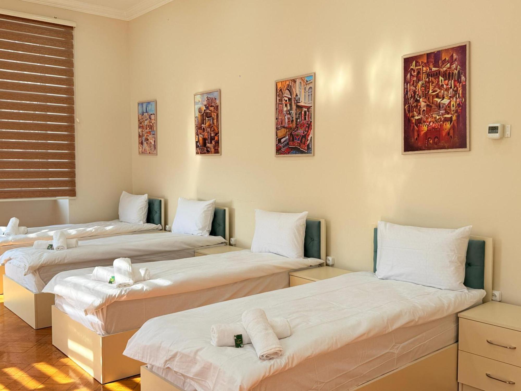 Alara Inn Hostel & Hotel Баку Екстериор снимка