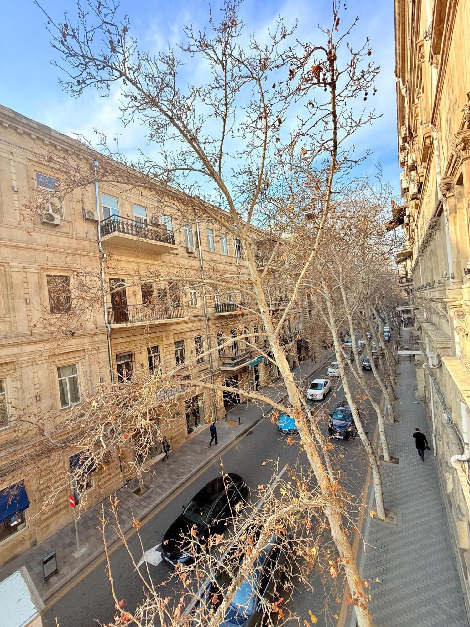 Alara Inn Hostel & Hotel Баку Екстериор снимка