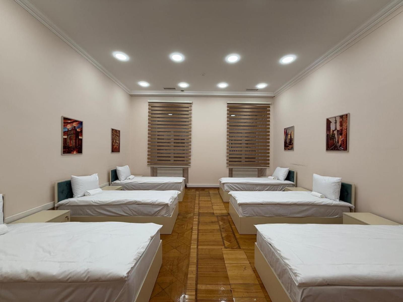Alara Inn Hostel & Hotel Баку Екстериор снимка