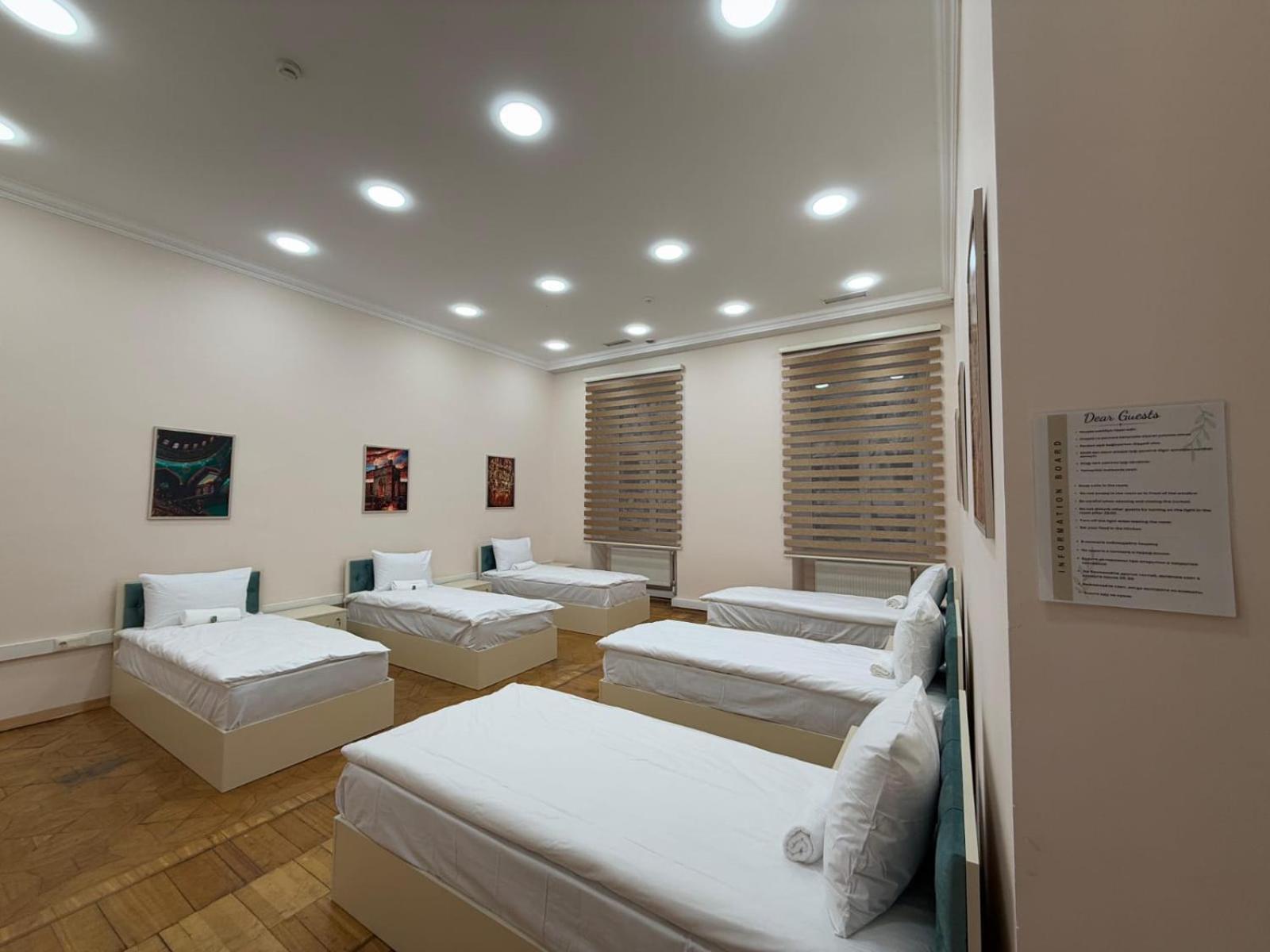 Alara Inn Hostel & Hotel Баку Екстериор снимка